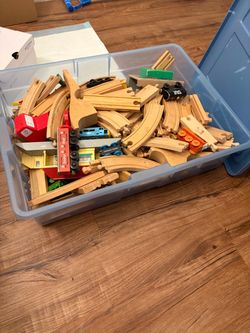 Kids train wooden set