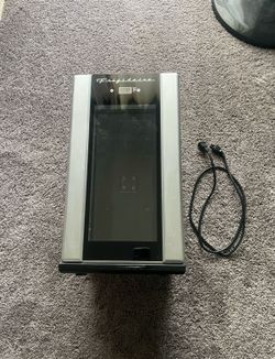 Frigidaire Mini fridge Clear and black