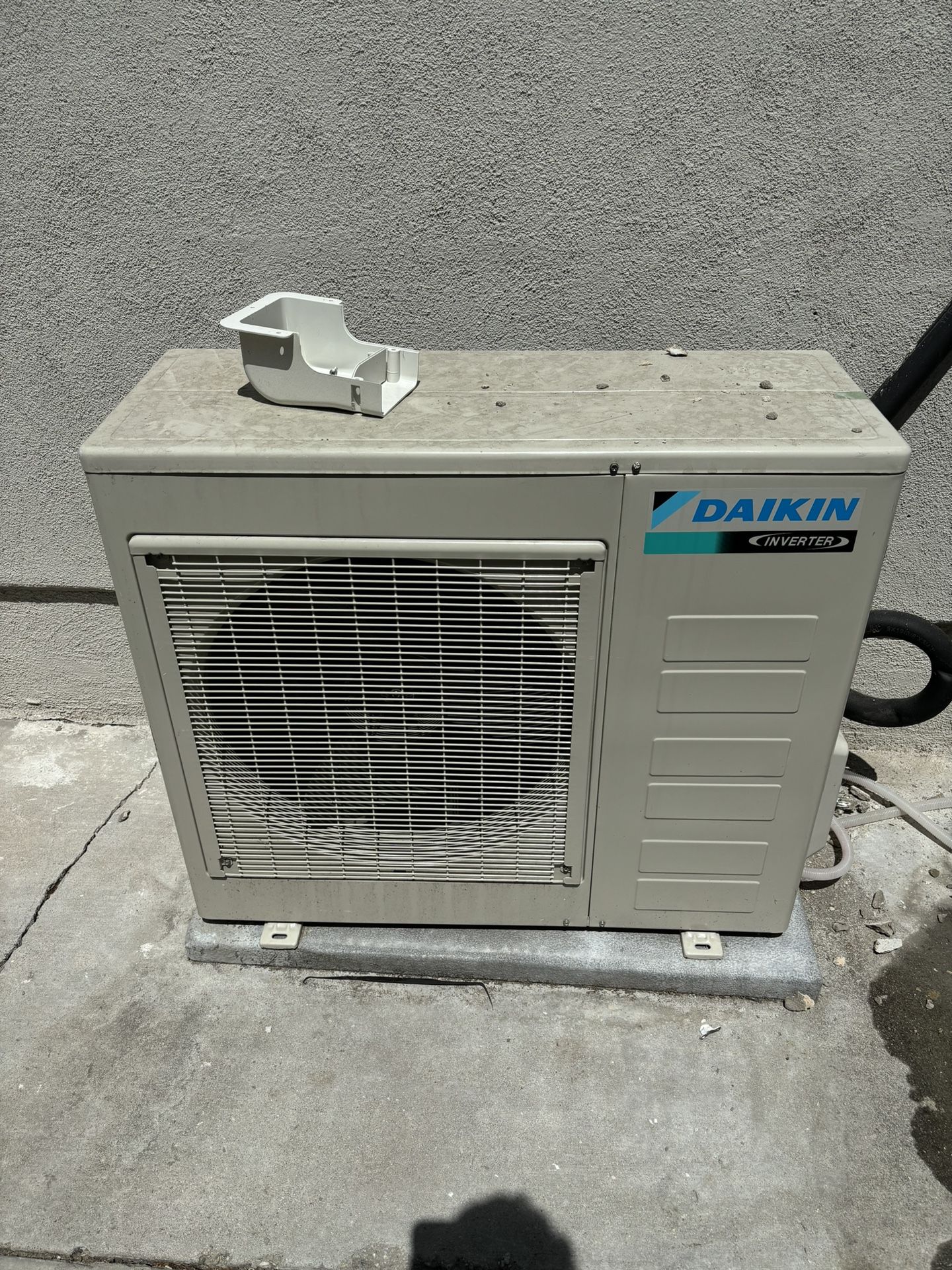 Used Daikin 2 ton 17 SEER Split Unit (24000 BTU’s)