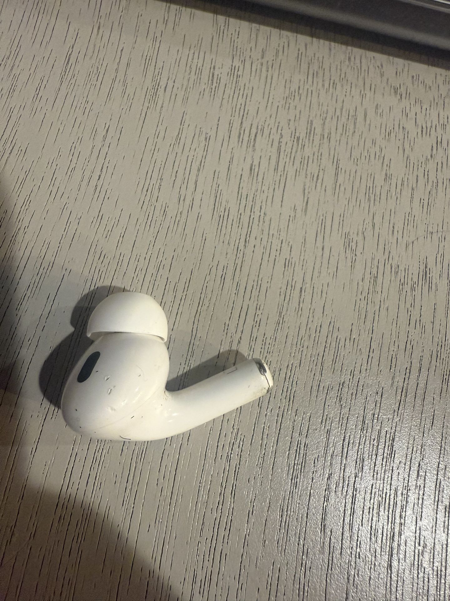 Left AirPod Pro 2