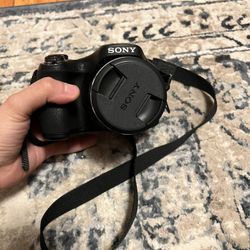 Sony Cybershot DSC-HX1 9.1MP 20x Optical Zoom Digital Camera with Super Steady Shot Image Stabilization and 3.0 Inch LCD