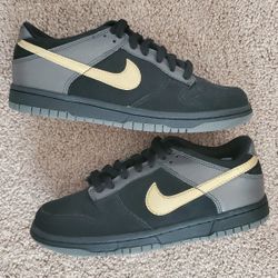 Nike Dunk Low Black Metallic Gold Vintage 2008 GS 5.5Y 
