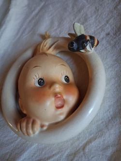 Vintage Hummel wall plaque