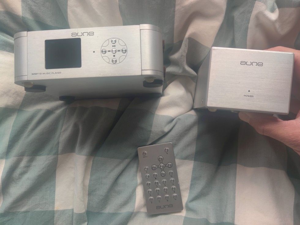 Aune S1 Media Player And DAC