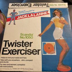 Vintage Twister Exerciser Scandia 1050 Trim Your Waist Hips Board Twisting Disc
