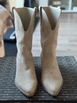 Nine West Yodown Western Booties