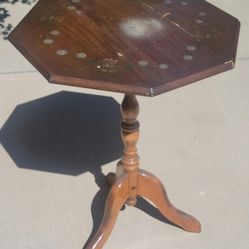 Vintage Tilt Top Table