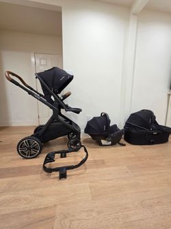 Nuna DEMI Next Travel System + PIPA urbn + Bassinet + Rider Board Excellent condition.