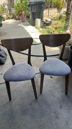 2 chairs