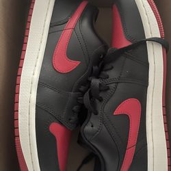 Brand New Wmns Jordan 1 Size 9 $75