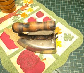Antique Graybar Model No. 2 Electric Iron 1920s – Original Wood Handle