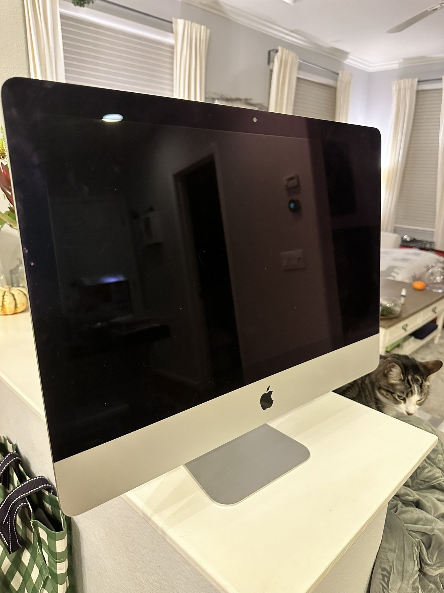 2014 Apple iMac 21” for Sale in Livermore, CA - OfferUp