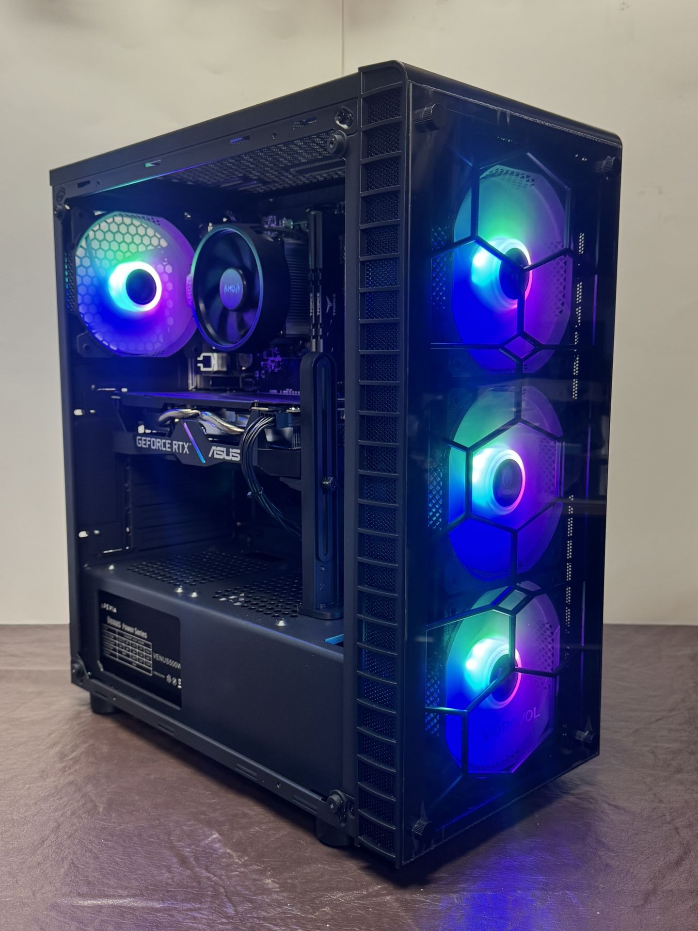 🎮 RGB GAMING Ryzen 3700X, RTX 2060 512GB SSD 16GB