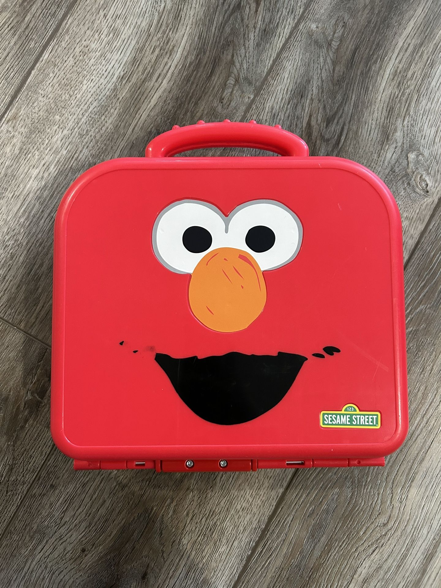 Sesame Street Elmo's On The Go Letters