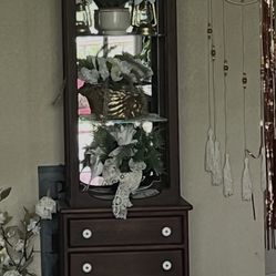 Antique Small Shelf’s Closet 