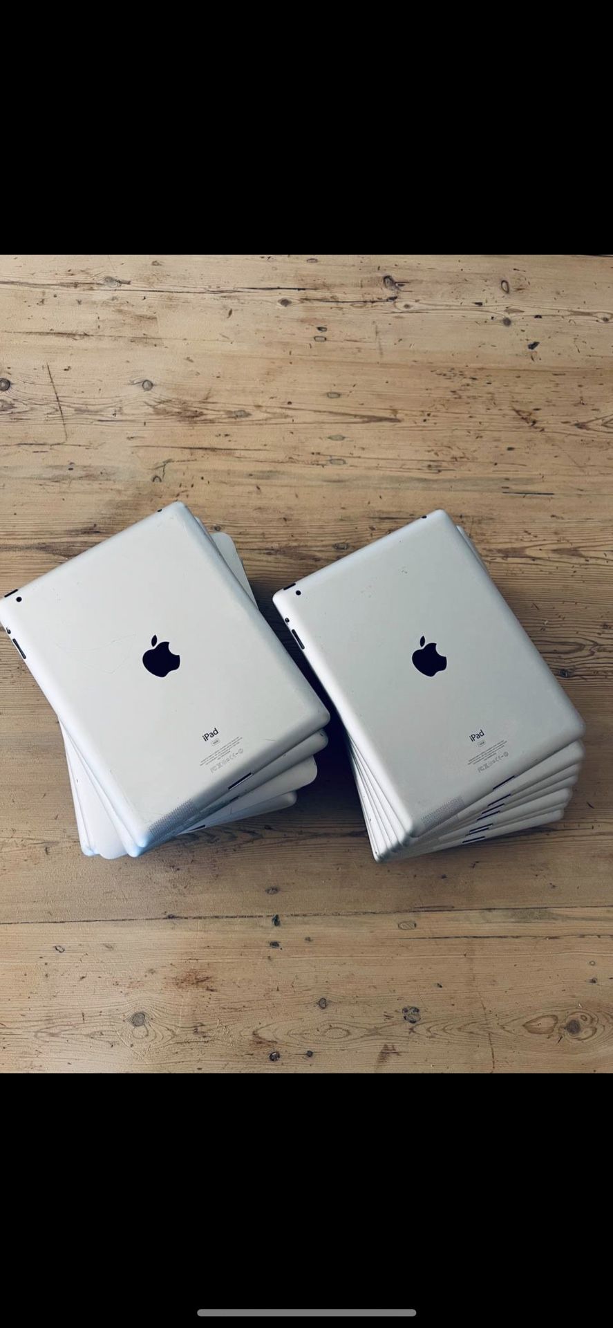 28 Apple iPads 2nd 16GB AS IS CRACKED