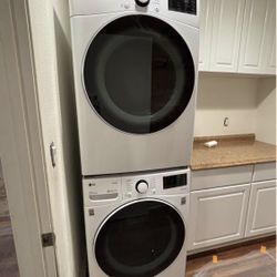 Front Load Washer And Electric Dryer 