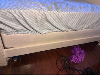 Twin bed