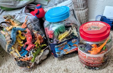 Dinosaur Toys 