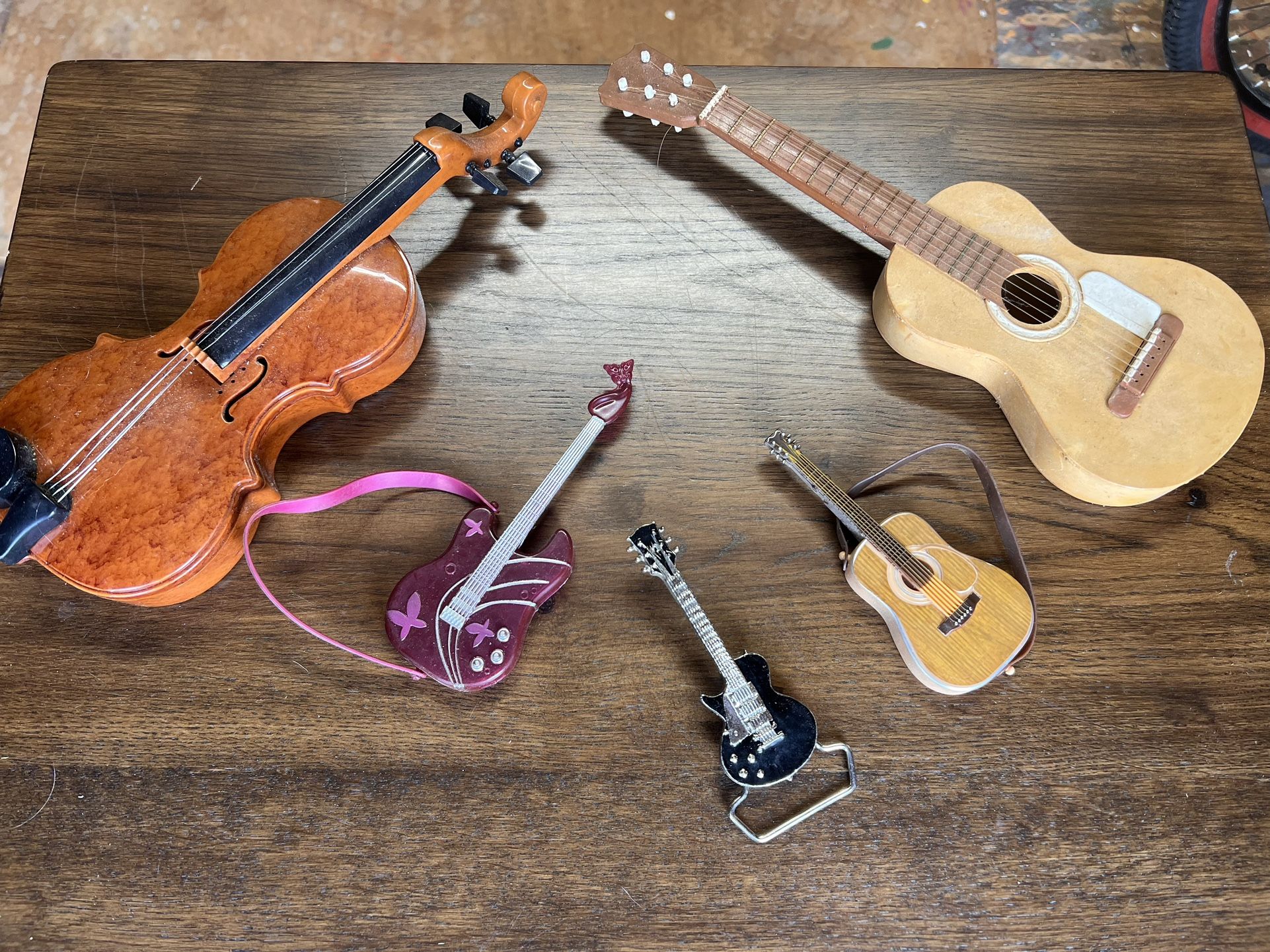 Miniature Stringed Instrument Lot