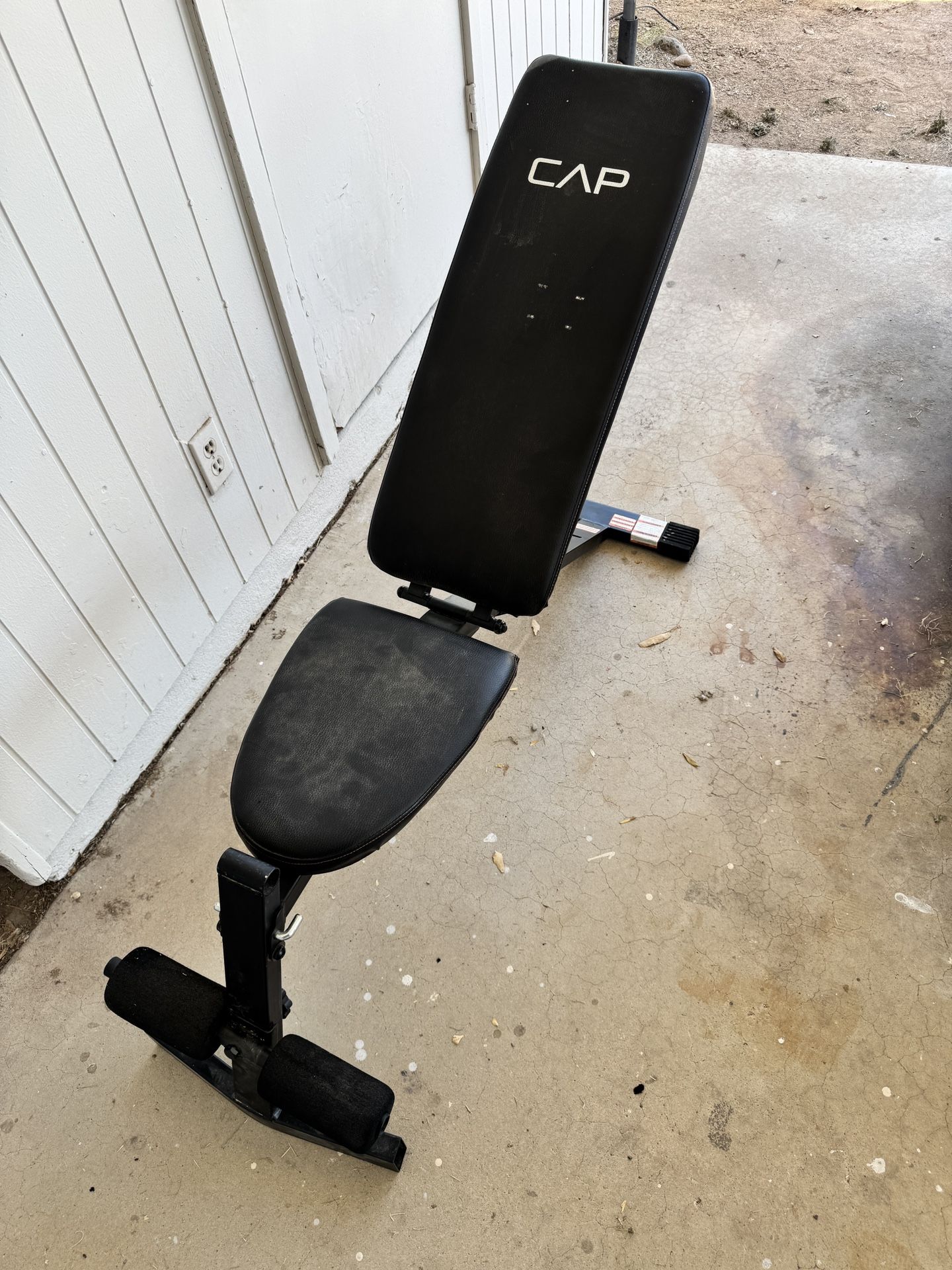 Cap Adjustable Bench