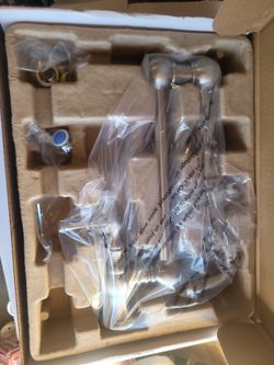 Pot filler wall mount
