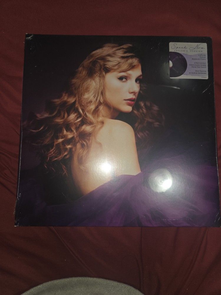 Taylor Swift Speak Now Album