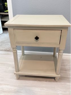 Night stand
