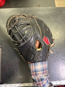 Used 44 Pro Custom Signiture Series LHT 12.5" 1st Baseman Mitt