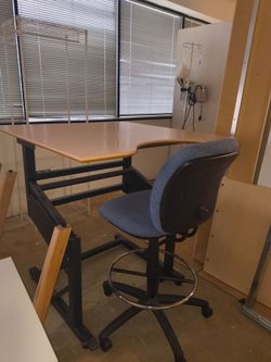 Height -adjustable Draft desk and chair 160/obo