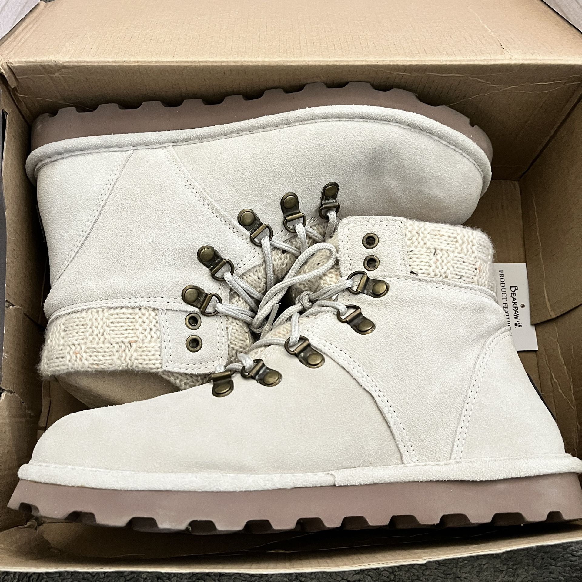 Bearpaw Marie Winter White Women Size 10 Boots