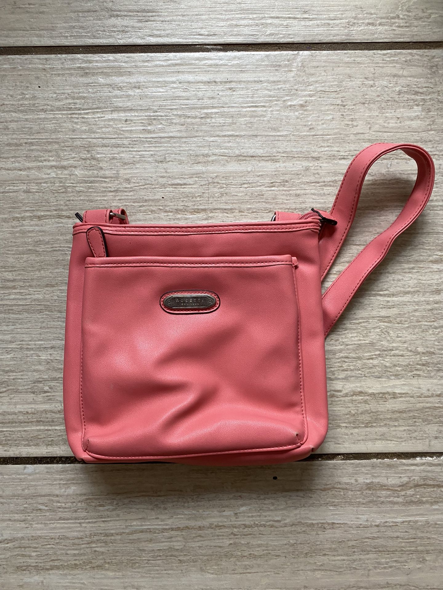 โจCute Pink Purse - 3 Pockets, Like New!โจ