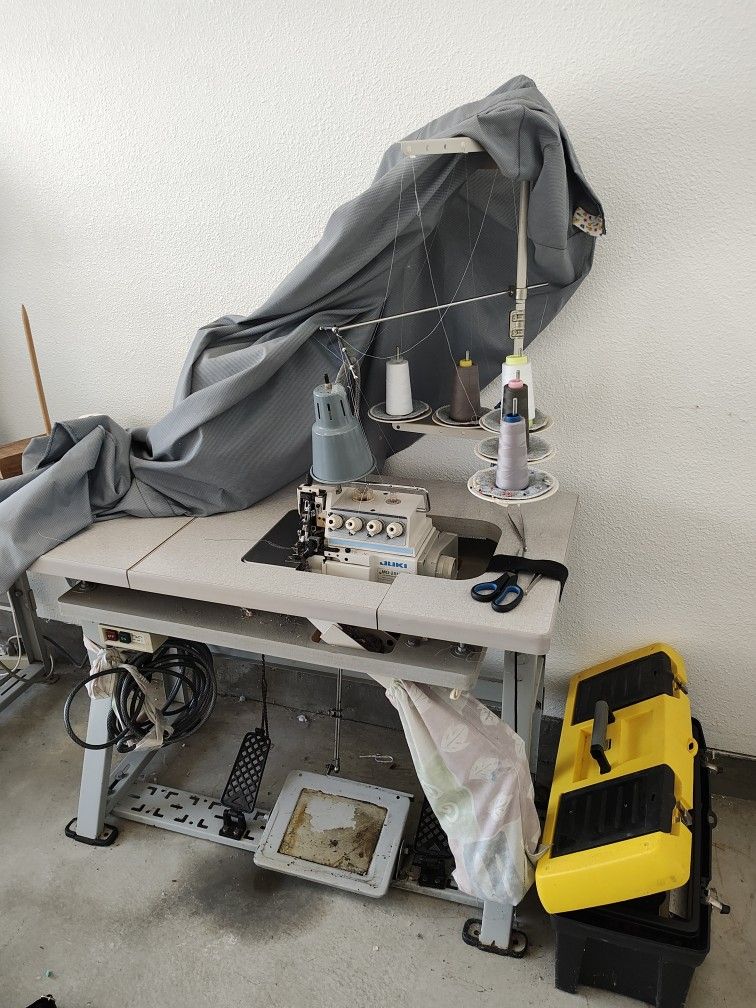 JUKI MO-2516N Sewing Machine