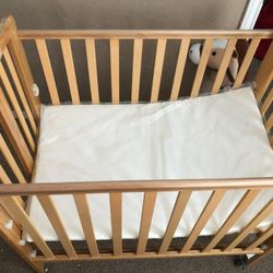 Baby Crib 