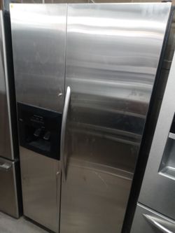 KitchenAid stainless steel side by side refrigerator (missing handle) - Free delivery