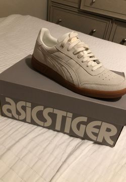ASICS