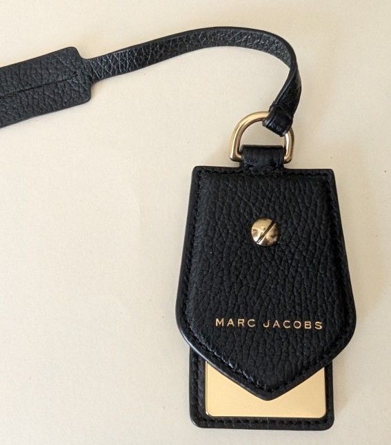 Marc Jacobs Leather Tag