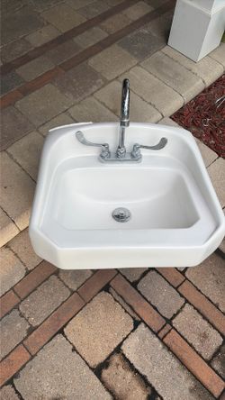 Wall-Mount bathroom sink