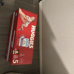 Huggies Size 5 156 Diapers