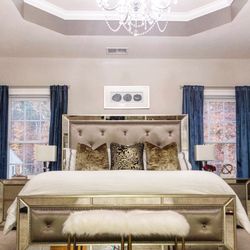 Mirrored Bed And Nightstands 