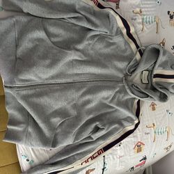 Gucci Sweater Authentic ( NEGOTIABLE)