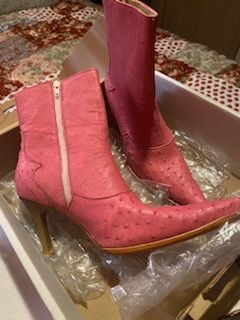 Women Boots And Belt