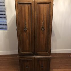 Vintage 1960’s Singer All In One Cabinet