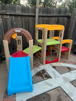 Simplay3 Kids Playset with Slides