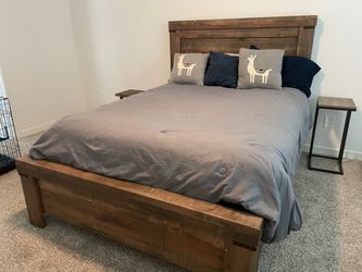 Queen bedroom set