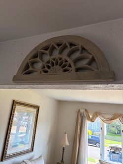 Geeen Rustic over doorway Decoration