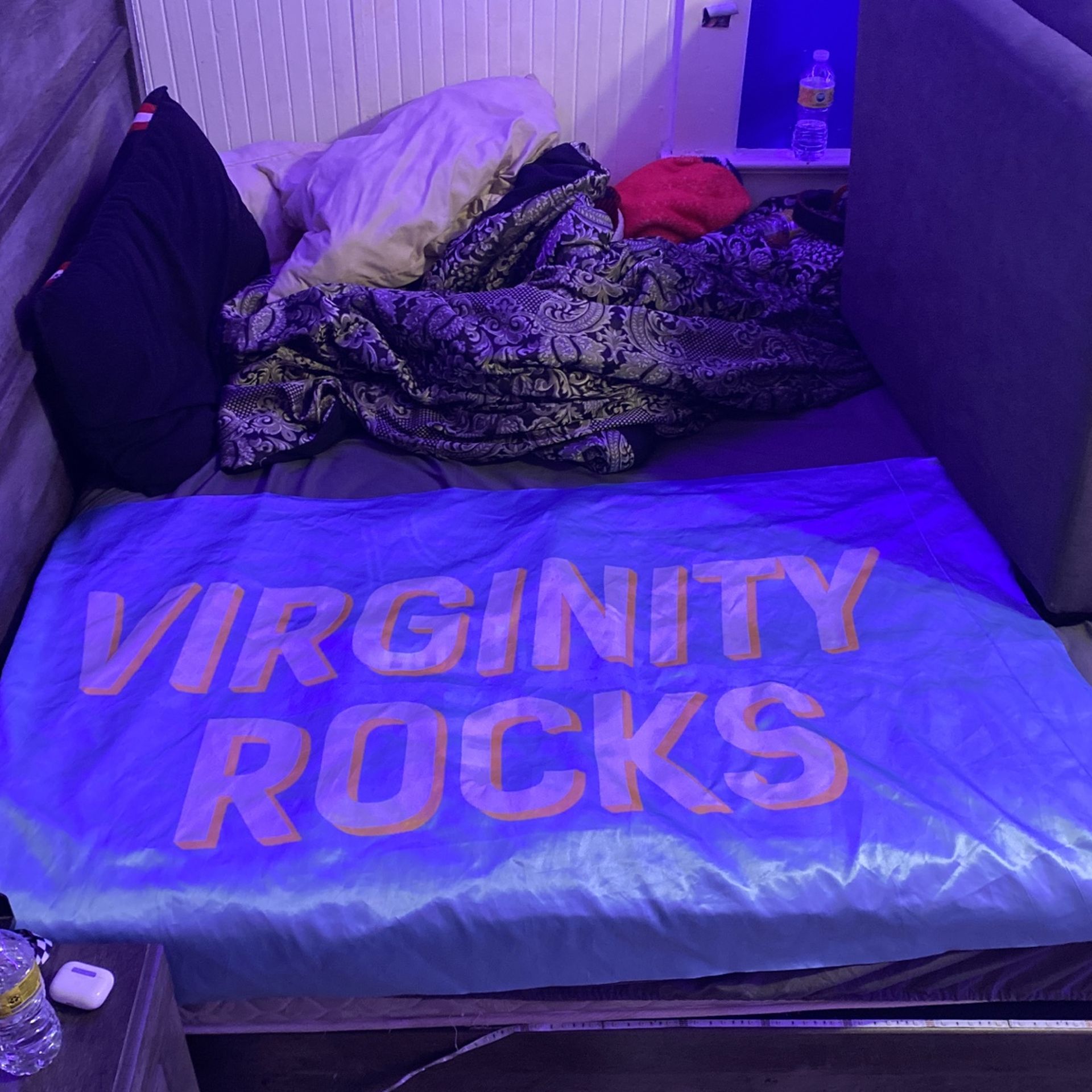 Danny Duncan virginity rocks flag