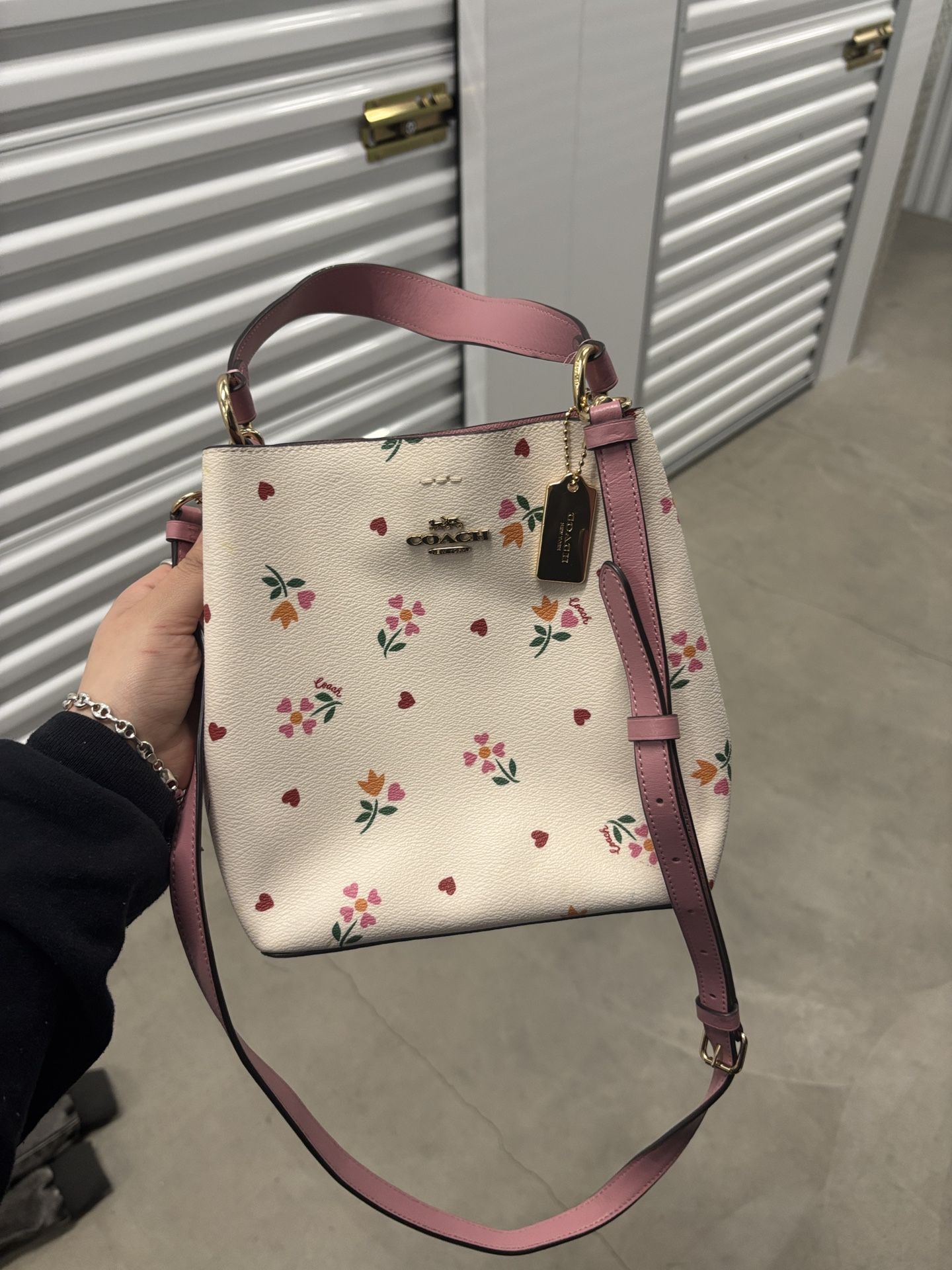Coach Valentines Bucket Bag