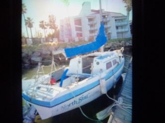 1973 25 ft Ericson sailboat