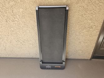 Walking Pad w/ 6% Manual Incline